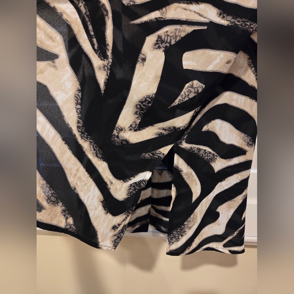 Susan Graver Open Front Sleeveless Sheer Top - Picture 3 of 4